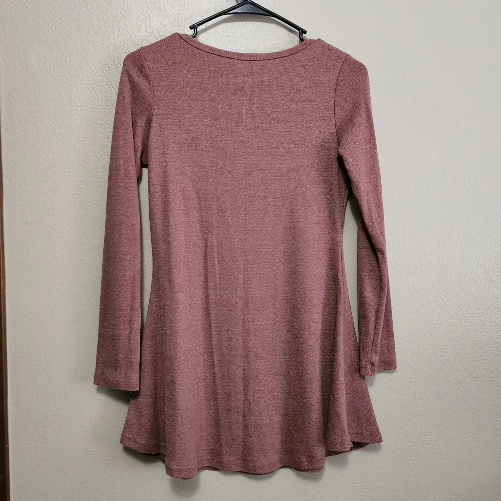 Longsleeve Flared Dress Shirt - Picture 2 of 4